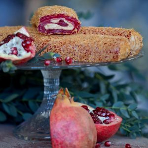 POMEGRANATE flavored Turkish delight with hazelnut cream filling (200 G)